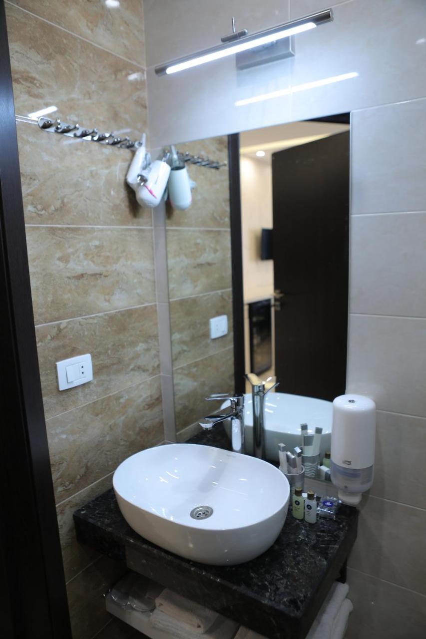 4Room Hotel Erywań Zewnętrze zdjęcie