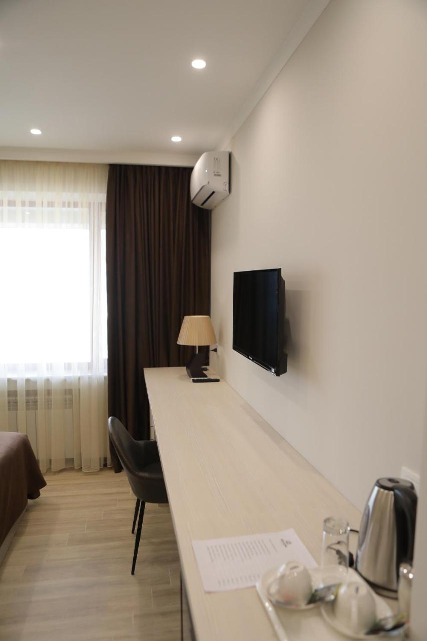 4Room Hotel Erywań Zewnętrze zdjęcie